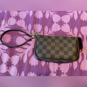 Louis Vuitton bucket bag pouchette: Damier Ebene